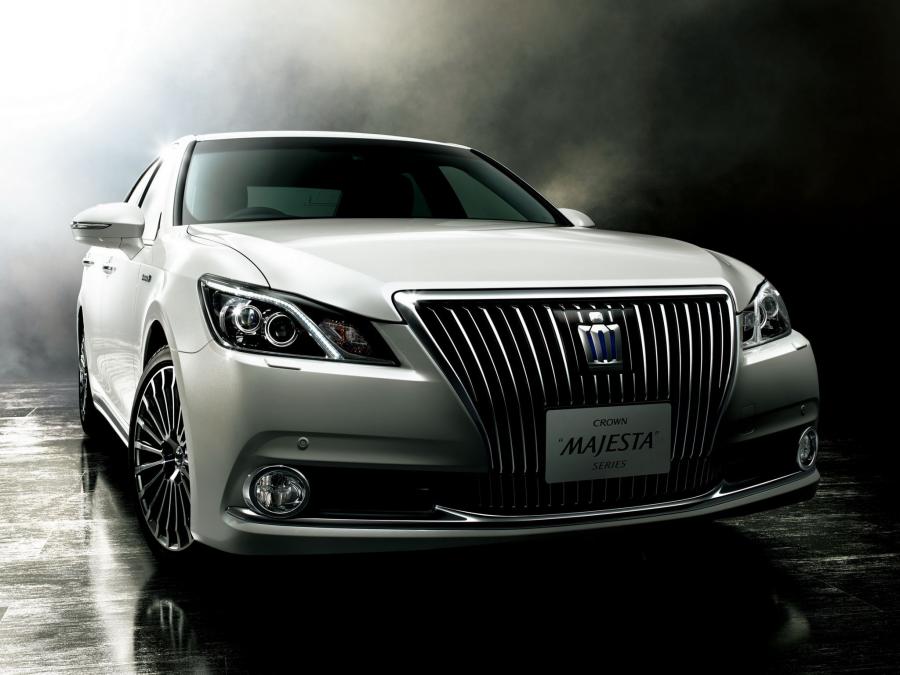  Toyota Crown Majesta 2013 года  (фото 7 из 9)